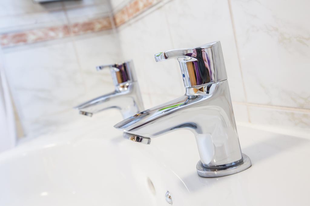 Tollgate & Leisure Hotel 4*