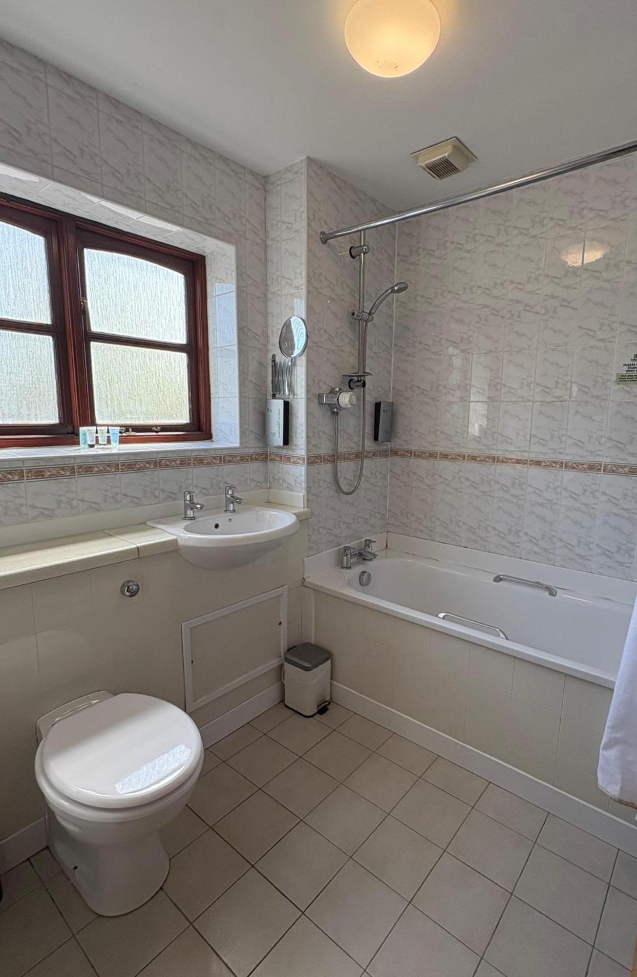 Tollgate & Leisure 4*